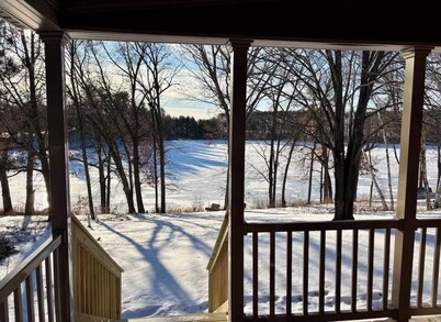 3bdr cabin in Amery on the Apple River Flowage