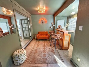 Lobby - Chic & Cozy Retreat w/Pool+Spa /Close to Old Town! (Scottsdale)