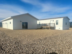 Exterior - Cabin+Garage Lake Oahe / Spring Creek / Cow Creek, Pierre SD (Pierre)