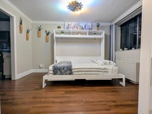 1 Schlafzimmer, Bügeleisen/Bügelbrett, WLAN, Bettwäsche