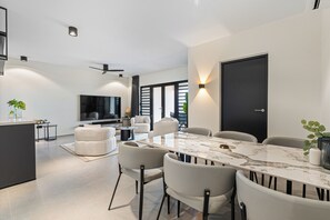 Dining - Your Bonaire Escape: Stylish 3-Bedroom Apartment (Kralendijk)