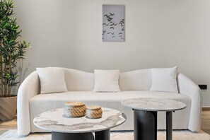 Smart TV - Oceanview 2-bedroom Apartment in Bonaire (Kralendijk)
