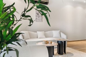 Smart TV - Oceanview 2-bedroom Apartment in Bonaire (Kralendijk)
