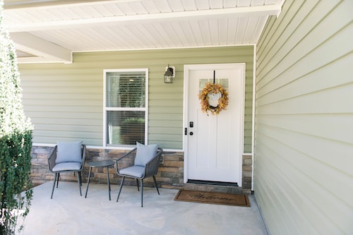 The Greer Retreat - Near DT, GSP airport, + BMW