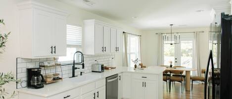 Microwave, oven, stovetop, dishwasher