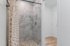Shower, hair dryer, towels, soap - Canal retreat 2 bedroom home. (Port Charlotte)