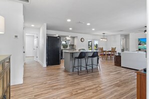 Interior - Canal retreat 2 bedroom home. (Port Charlotte)