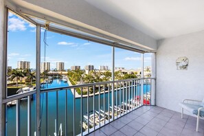 Property grounds - Water Views, Beach Access, Pool, Pickleball, More (Fort Myers Beach)