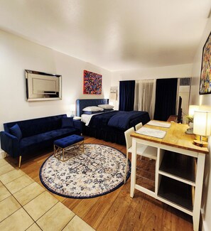 Room -  1-bedroom vacation rental in peaceful main ParkCity on Free shuttle pool huttub (Park City)