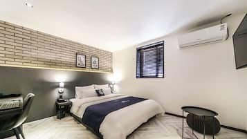 Skrivebord og wi-fi (inkludert)