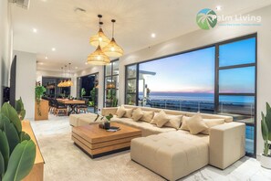 Flat-screen TV - Villa Sunset  (Banjar)