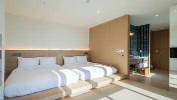 In-room safe, iron/ironing board, free WiFi