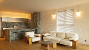 Royal Penthouse | Living area