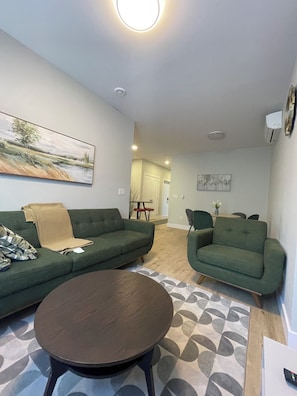 Smart TV - Cozy 2 bedroom apartment (Halifax)