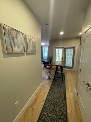 Interior - Cozy 2 bedroom apartment (Halifax)
