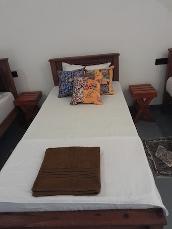 Family Villa, Garden View | Free WiFi. Hiri Dudes Villa