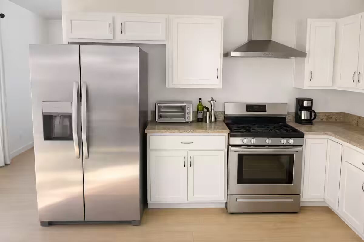 電子レンジ、オーブン、コンロ、食器洗い機