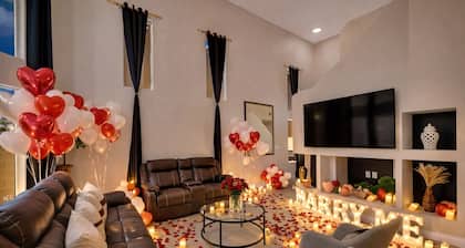 New Listing 3 Bedroom Villa- 15 min to The Las Vegas Strip