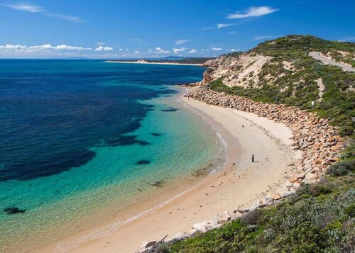 Mount Eliza Luxury Retreat | Hot Tub · BBQ · More