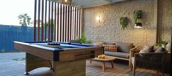 Mount Eliza Luxury Retreat | Hot Tub · BBQ · More