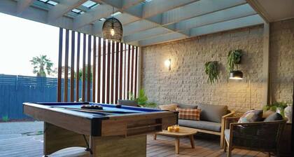 Mount Eliza Luxury Retreat | Hot Tub · BBQ · More