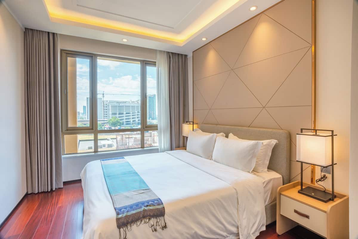 Deluxe Double Room, Balcony, City View | Desk, free WiFi