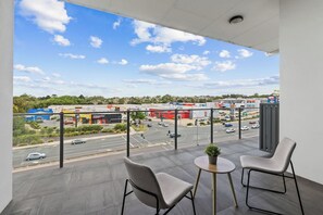 Property grounds - 2Bedroom Apartment Balcony Close to the City (MacGregor)