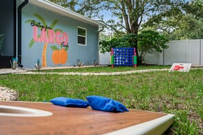 Children’s area - Cowboy Pool | Hammock | Games | 5 min to beach (Largo)