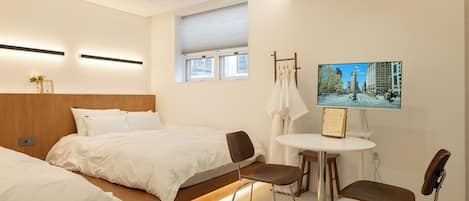 Family Room | Free WiFi