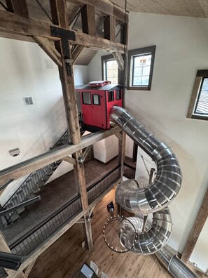 Interior - Yellowstone Adventure Lodge (Fremont County)