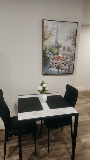 Dining - Hepzibah's Luxe (Prince George)