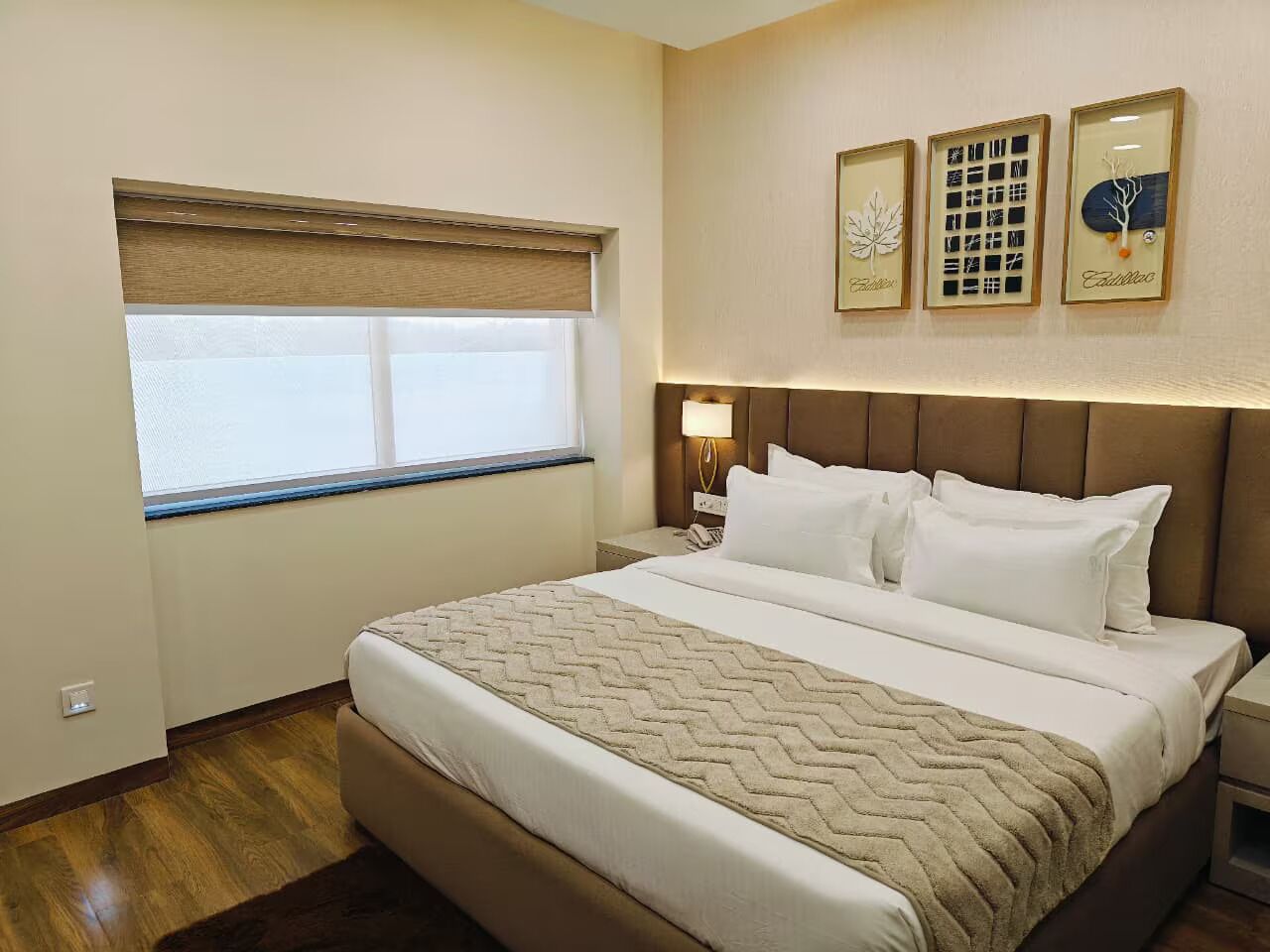 Superior Suite | In-room safe, desk, iron/ironing board, free WiFi