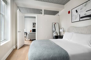 Iron/ironing board, WiFi, bed sheets - Blueground | Downtown Crossing, view, nr Park (Boston)