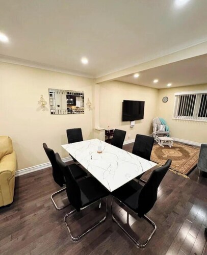 Luxurious house on prime location