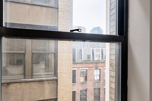 Interior - Blueground | Downtown Crossing, view, nr Park (Boston)