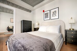 Iron/ironing board, WiFi, bed sheets - Blueground | Downtown Crossing, view, nr Boston Common (Boston)