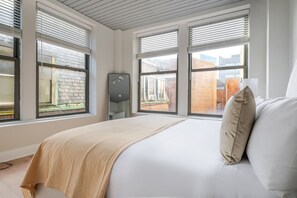 Iron/ironing board, WiFi, bed sheets - Blueground | Downtown Crossing, view, nr Boston Common (Boston)