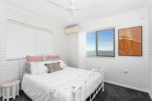 Strygejern/strygebræt, Wi-Fi, sengetøj