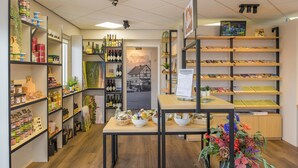 House | Gift shop - Holiday Home in South Limburg (Vijlen)