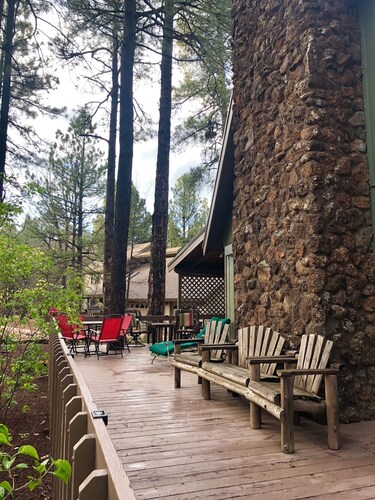 Amazing 3 bedroom, 2 bath cabin in the middle of the white mountains in Pinetop