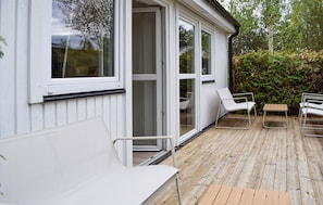 Terrace/patio - Amazing home in Ystad with house a panoramic view (Ystad)