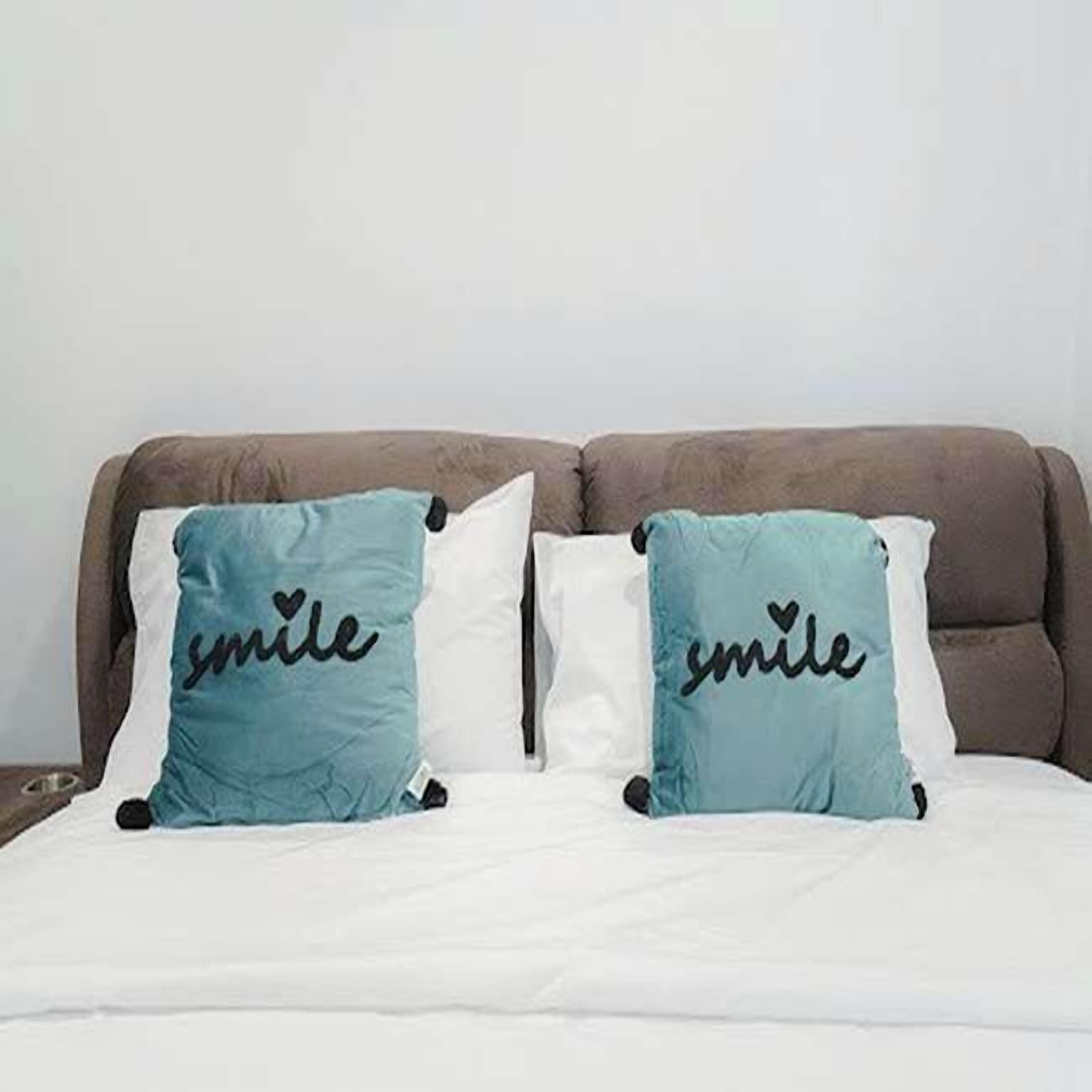 Jacuzzi Room | Minibaari, työpöytä, ilmainen Wi-Fi, vuodevaatteet