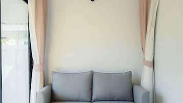 Pool Villa | Minibar, skrivebord, wi-fi (inkludert) og sengetøy