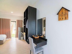 Twin Room | Minibar, desk, free WiFi, bed sheets - Villanin Hotel & Spa Golden Triangle (Chiang Saen)