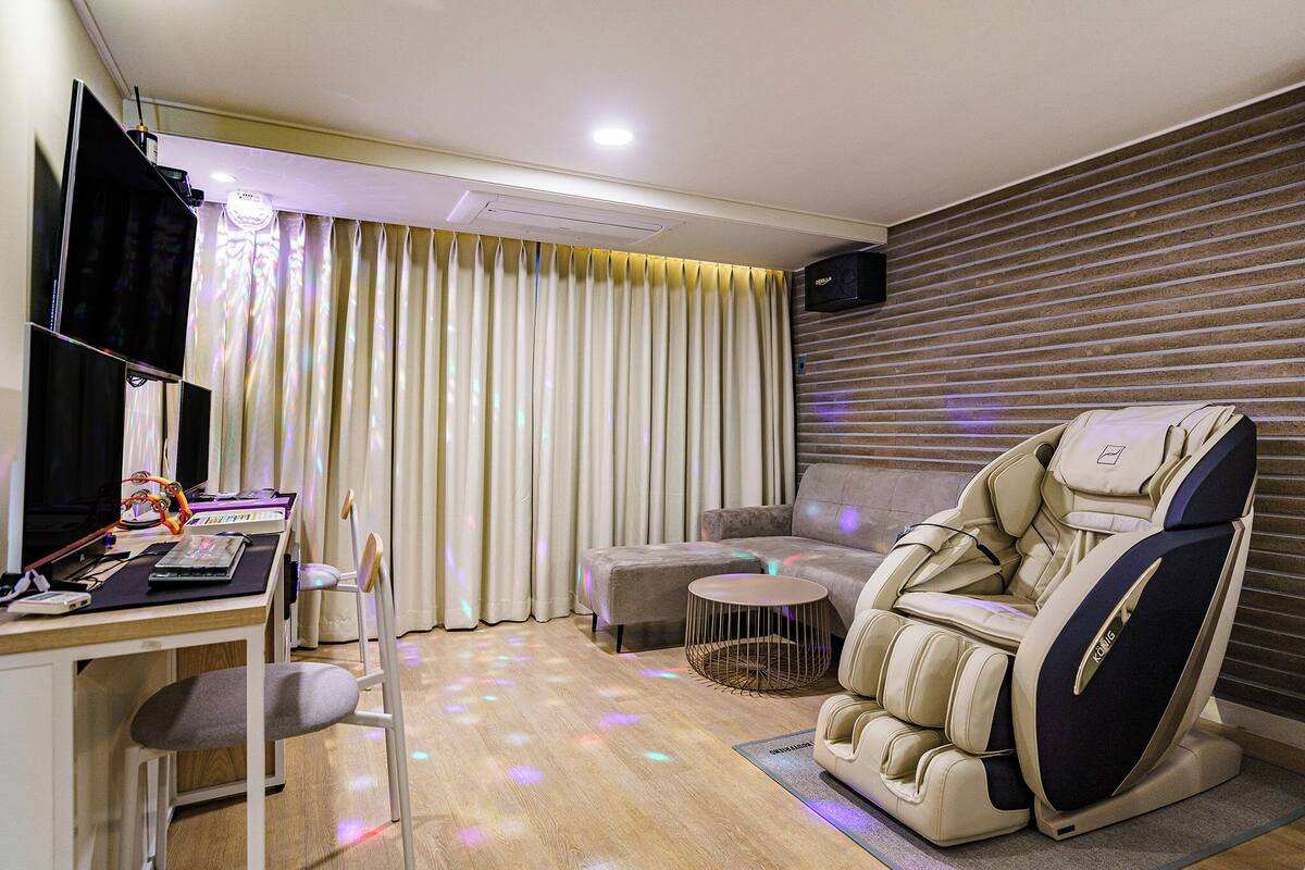 Suite B | Escritorio, wifi gratis, ropa de cama