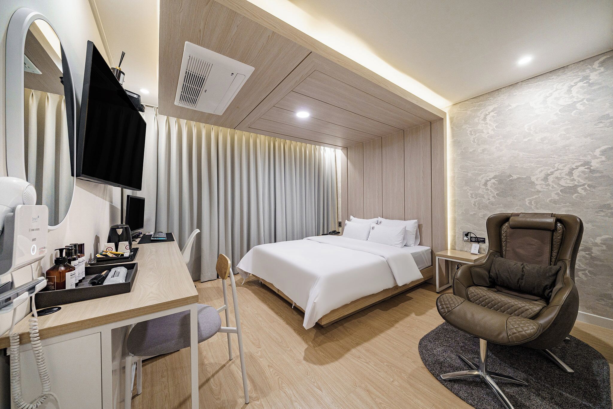 Deluxe B | Free WiFi