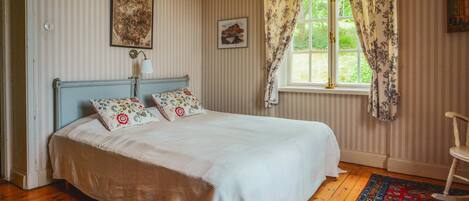 Vauvan matkasänky, ilmainen Wi-Fi