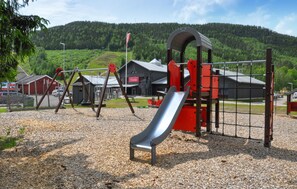 Children's area - Cozy apartment in Sysslebäck with sauna (Sysslebäck)