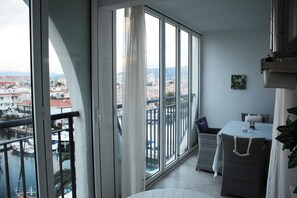 Interior - Bahia I apartment On the seafront (Empuriabrava)