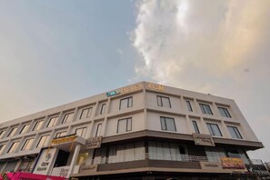 Front of property - HOTEL TGR (Ankleshwar)